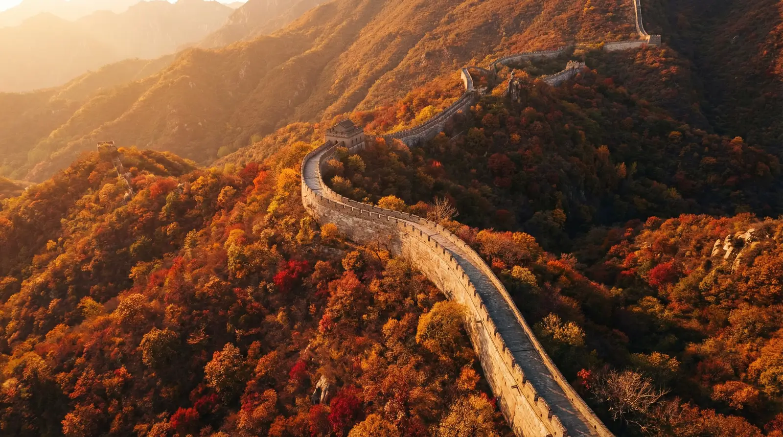 《妻子的秘密》1 秋日长城航拍全景